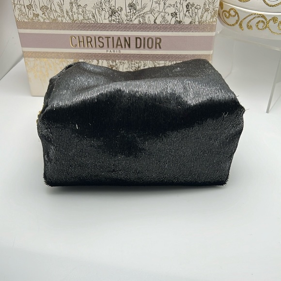 Dior Beaute Black Velvet Pouch Bag Logo CD Star Zipper Pull, EDP & Foundation - Picture 11 of 17